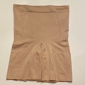 Seamless Spanx Tan Shapewear Slimming Shorts Size S